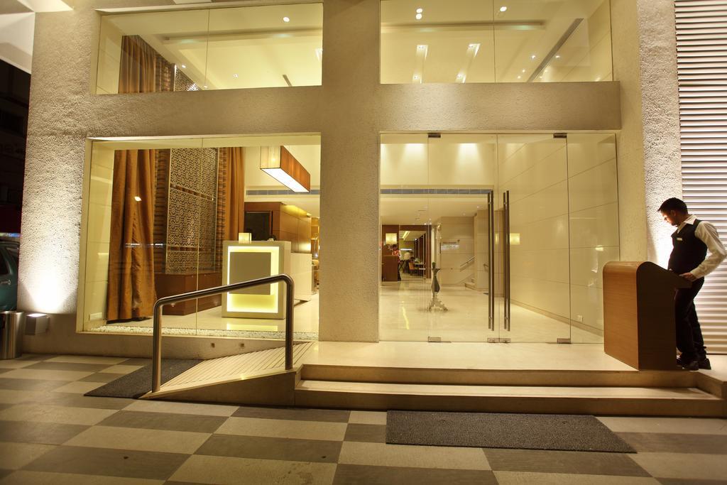 ראג'קוט Comfort Inn Legacy מראה חיצוני תמונה