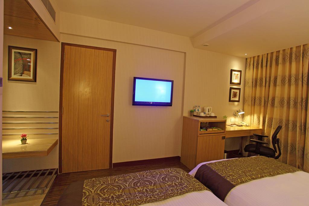 ראג'קוט Comfort Inn Legacy מראה חיצוני תמונה