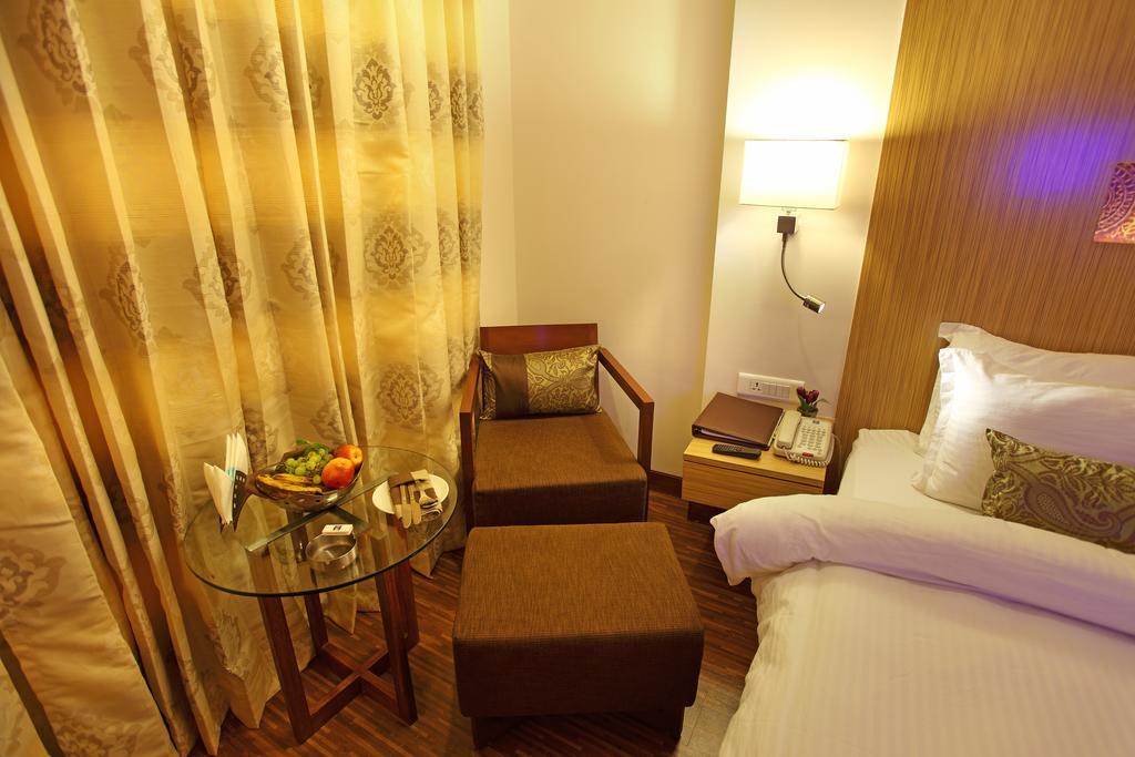 ראג'קוט Comfort Inn Legacy מראה חיצוני תמונה