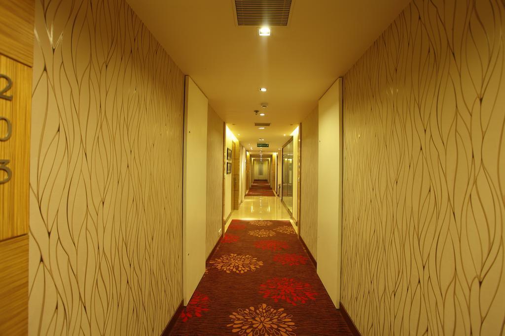 ראג'קוט Comfort Inn Legacy מראה חיצוני תמונה