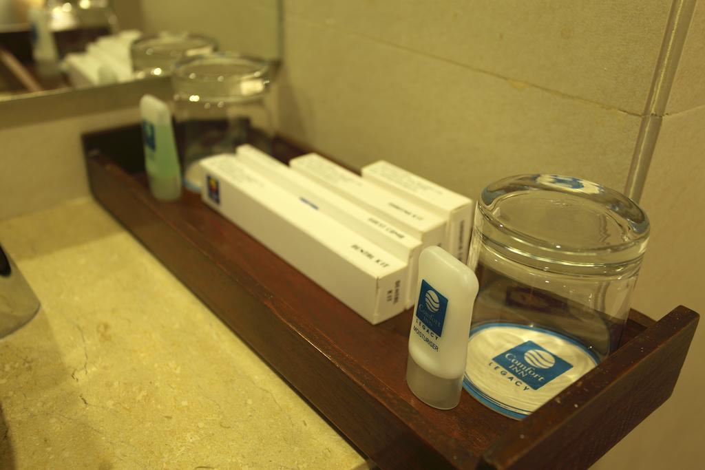 ראג'קוט Comfort Inn Legacy מראה חיצוני תמונה