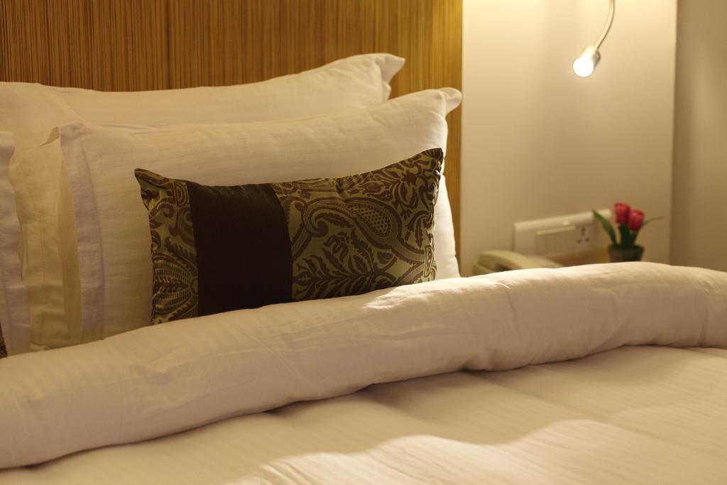 ראג'קוט Comfort Inn Legacy מראה חיצוני תמונה