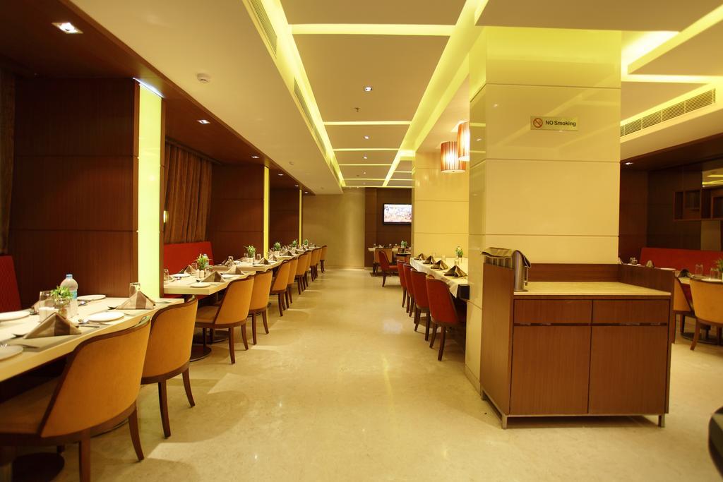 ראג'קוט Comfort Inn Legacy מראה חיצוני תמונה