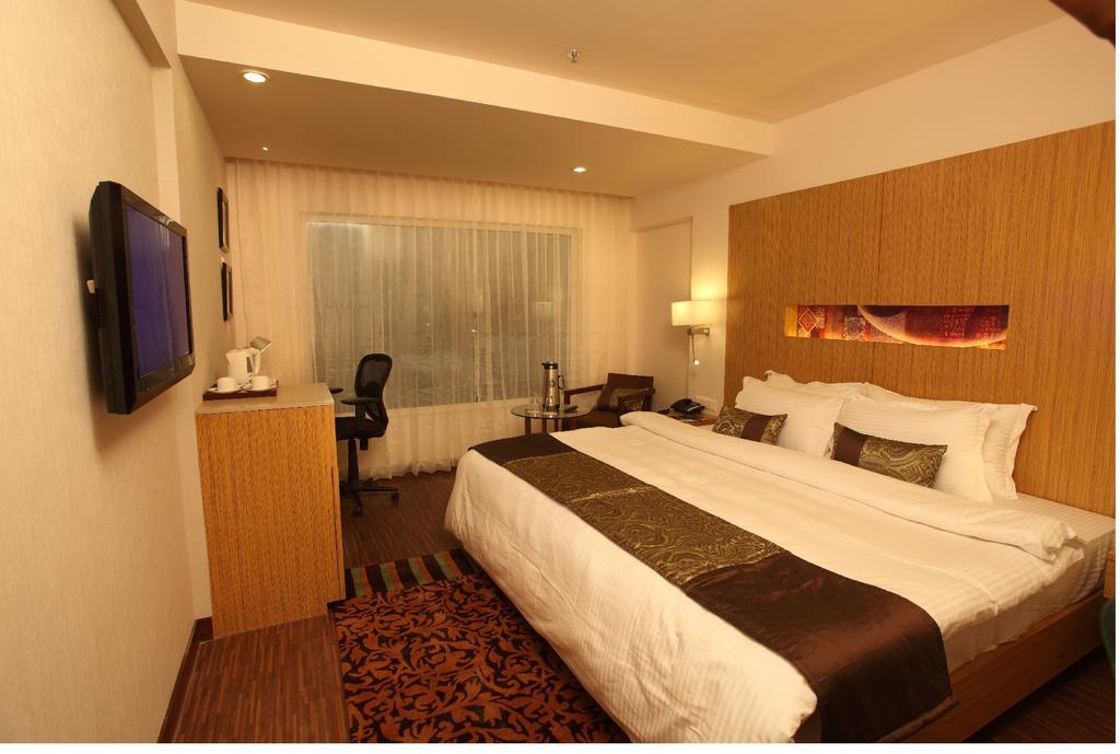 ראג'קוט Comfort Inn Legacy מראה חיצוני תמונה