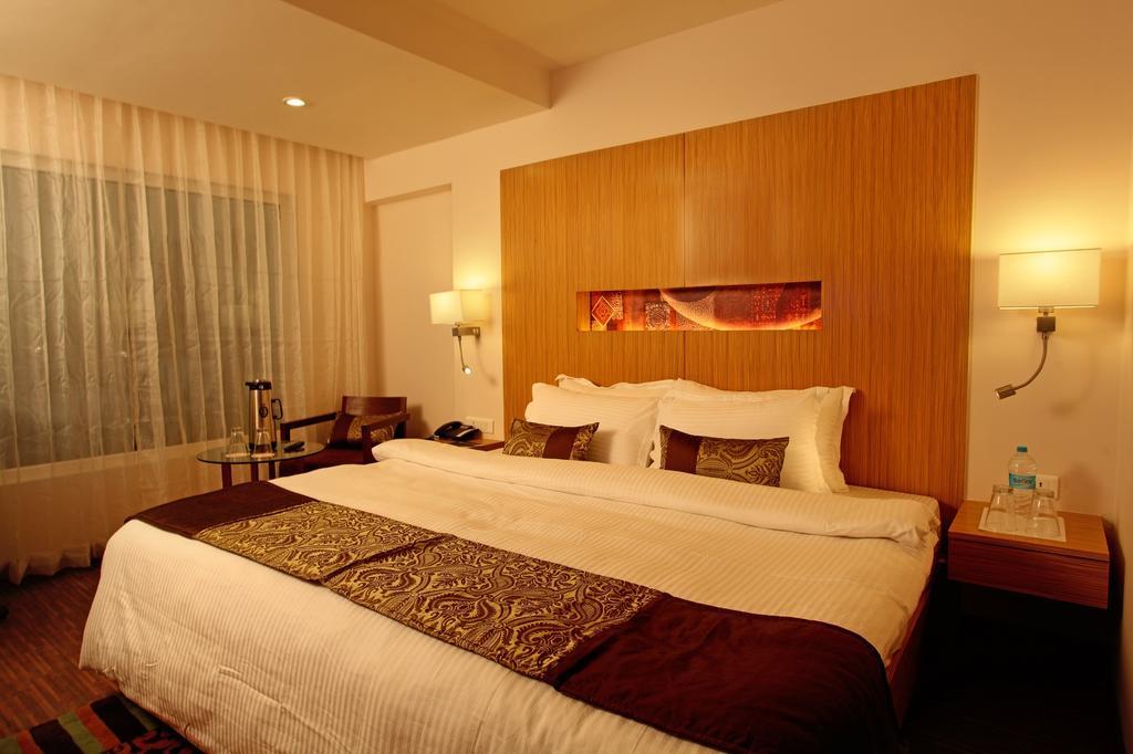 ראג'קוט Comfort Inn Legacy מראה חיצוני תמונה